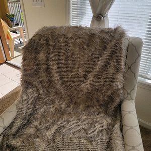 Faux fur cushions  and throw